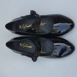 Not worn Sz10w Sofwear shiny black shoes